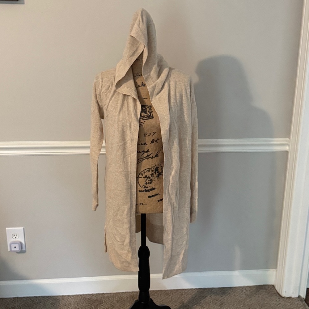 Club Monaco Cashmere Knit in Cream
